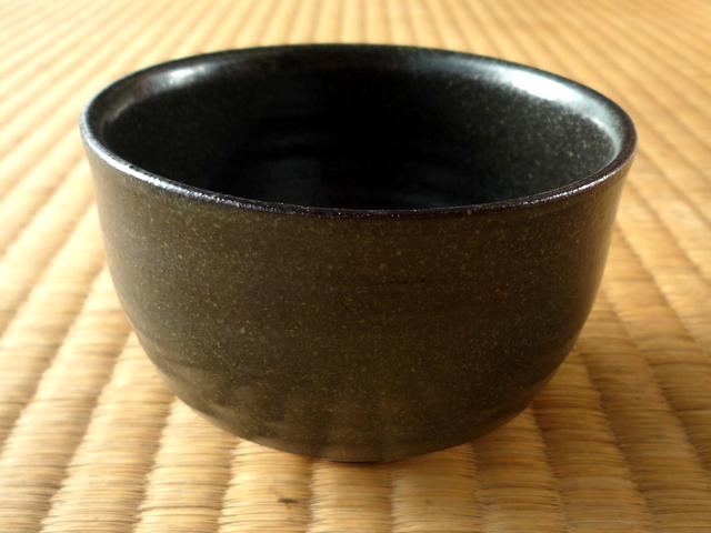 隠居窯の黒釉